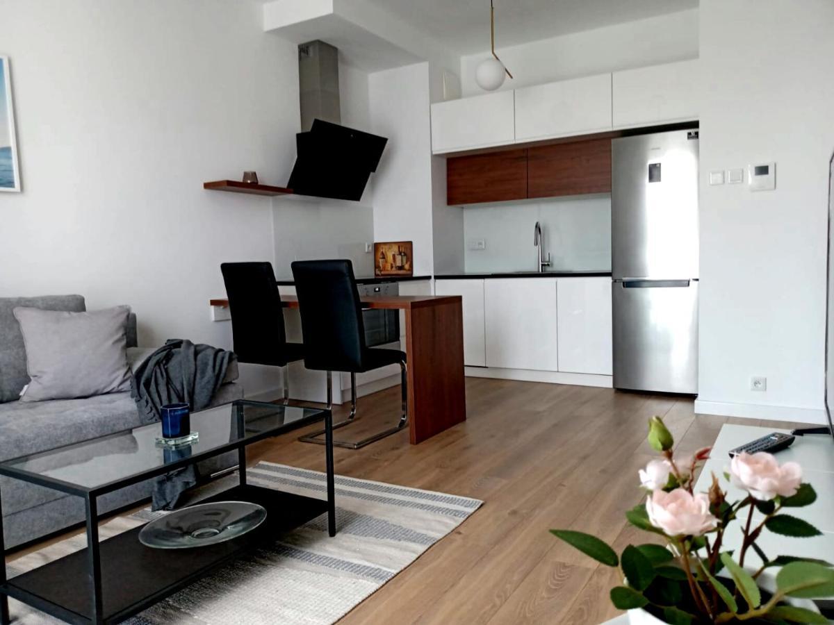 Cozy Apartment In Wilanow Warsaw Exterior photo
